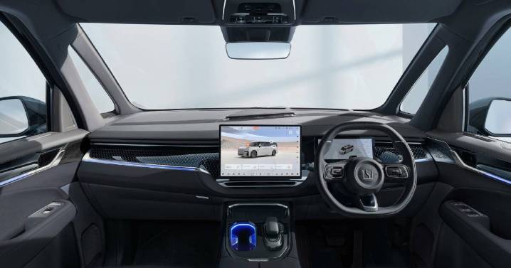 2026 Zeekr 009: Luxury EV people mover gets more affordable