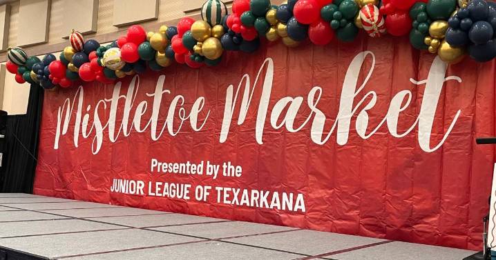 Junior League of Texarkana hosts Mistletoe Market Fundraiser