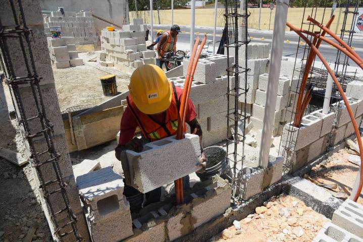 Se frena más de 10 % la construcción en Coahuila por alza en materiales