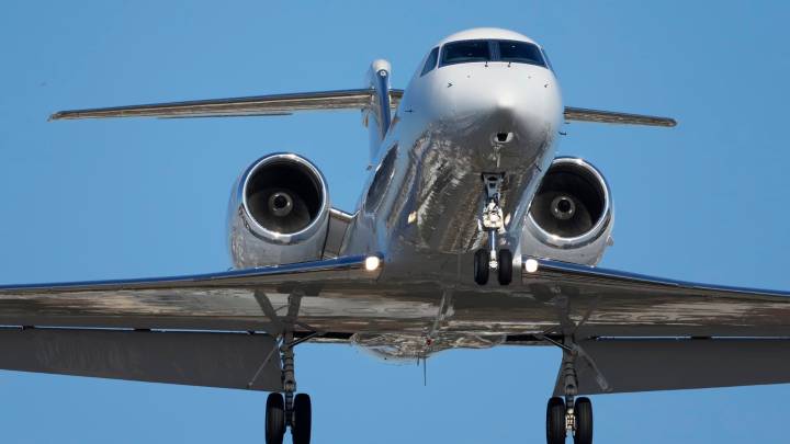 Private-jet demand is on the rise amid government shutdown