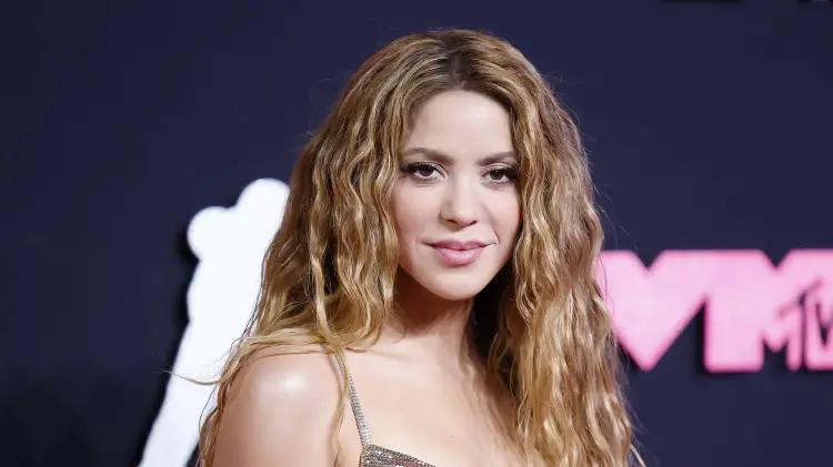 Shakira deslumbra en Upfront de TelevisaUnivision y manda saludo a hijo de Galilea Montijo