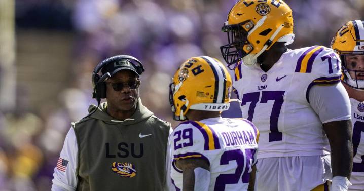 LSU interim Frank Wilson gives emotional postgame interview