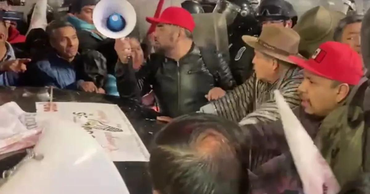 Mañanera de presidenta Sheinbaum: Integrantes de la CNTE llegan a Palacio Nacional hoy jueves 13 de noviembre