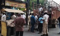 Sultan Bazar Traffic Police Clear Illegal Encroachments in Himayat Nagar