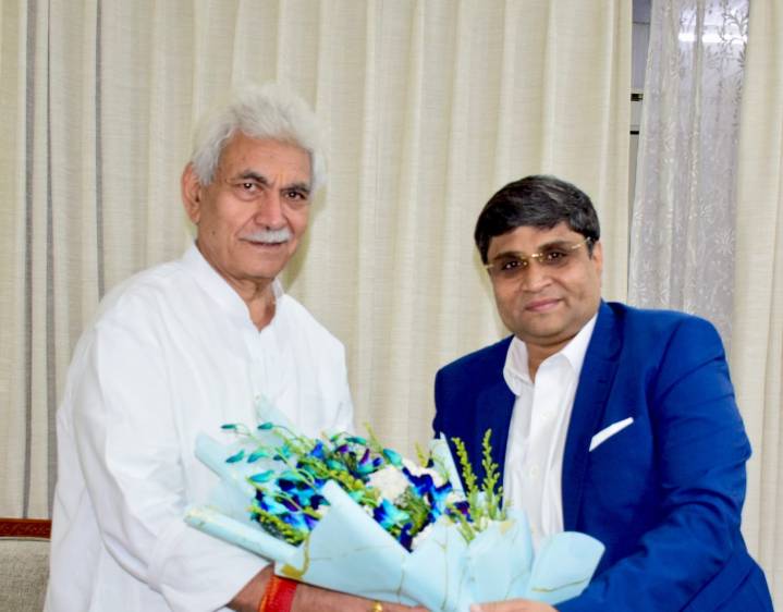 LG Manoj SinhaGreets People on the eve of Prakash Parv of Guru Nanak Dev Ji