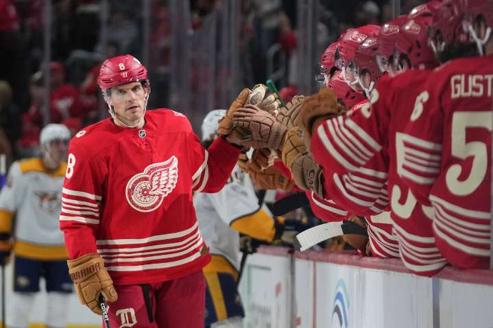 Where to watch the Red Wings vs. Bruins NHL livestream today for free