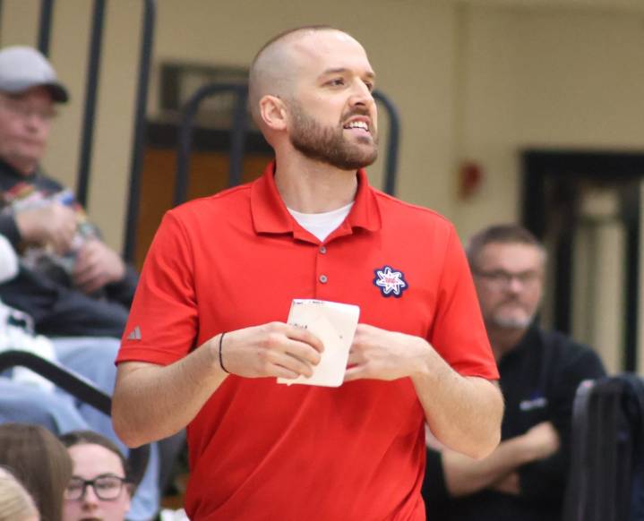 Stars to start rugged journey toward HHC title with Saturday road trip to Seymour