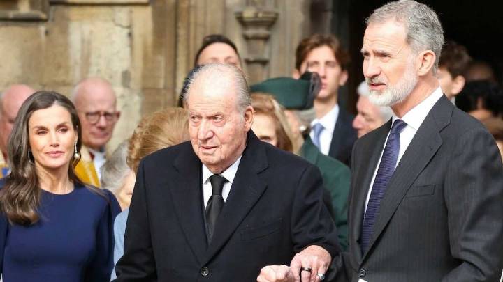 Felipe dice basta y defiende con firmeza a Letizia frente a su padre: "Le guste o no"