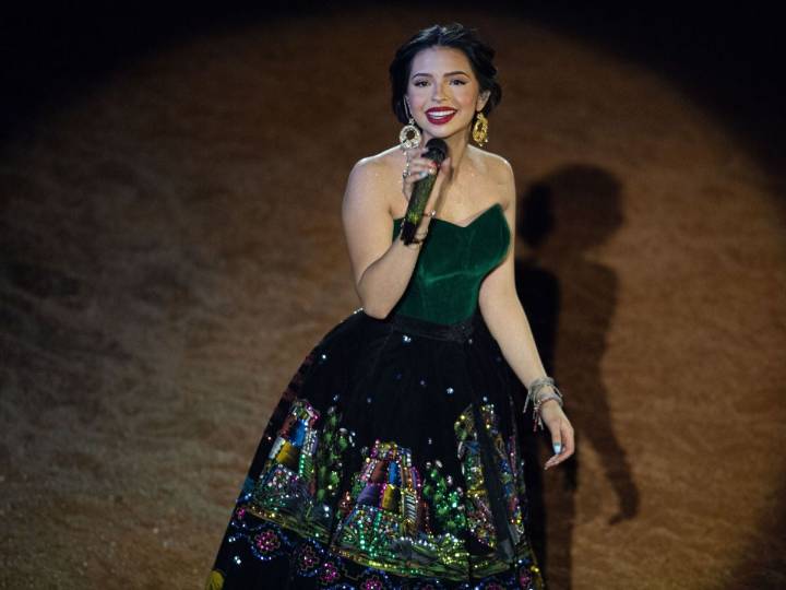 “Somos peloncitas”: Ángela Aguilar responde a las críticas en el arranque de su gira por Estados Unidos