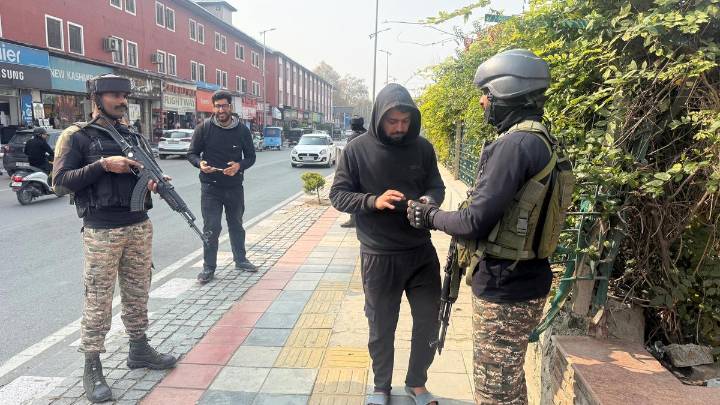 Over 600 detained across Kashmir; Jamaat-e-Islami premises searched