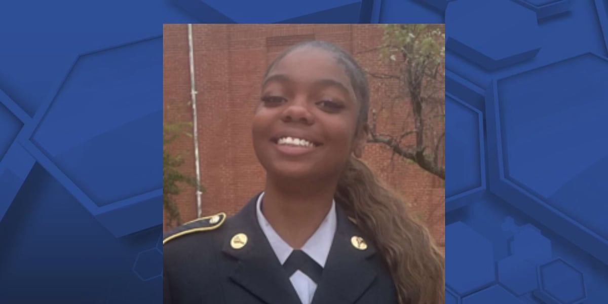 Columbus police searching for 17