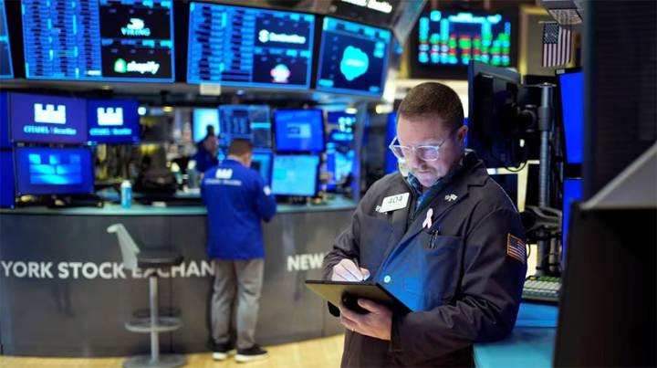 El riesgo país cae a 596 puntos, su nivel más bajo desde enero