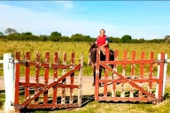 Se jubiló cocinera que viajó durante 32 años a caballo para trabajar en comedor escolar