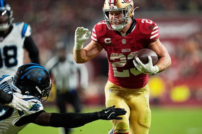 Christian McCaffrey's big night leads 49ers to 20