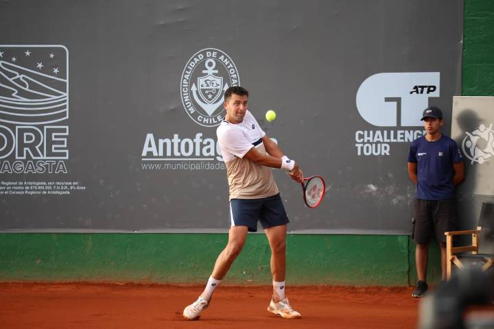 Tomás Barrios no se detiene: debutó con triunfo en el Challenger de Montevideo a solo dos días de coronarse en Lima