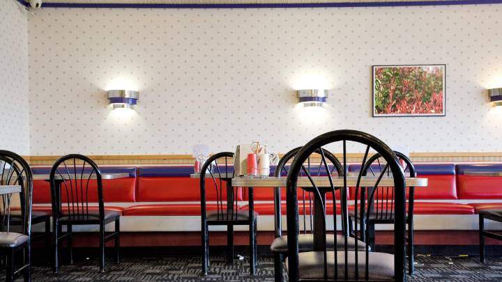 Popular Fast Food Chain To Close Hundreds Of Underperforming Locations