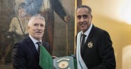 Marlaska premia con la Gran Cruz de la Guardia Civil al jefe de Seguridad de Marruecos