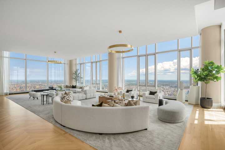 World’s highest duplex lists for $128M at Central Park Tower