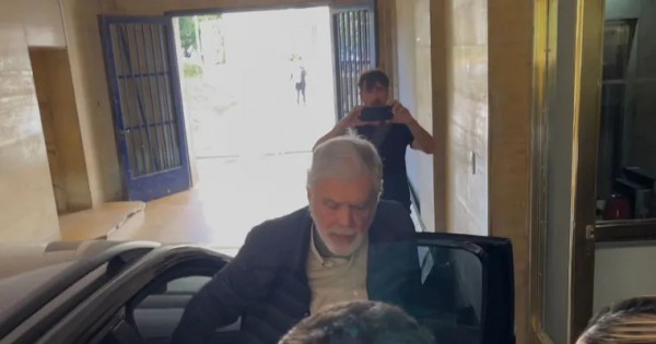 Julio De Vido se entregó en Tribunales para cumplir la pena por la tragedia de Once