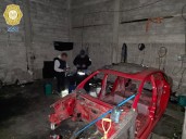 Policías catean predio en Iztapalapa y aseguran autopartes