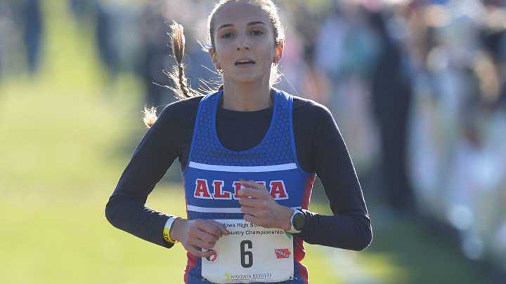 McKenna Montgomery on her 2A girls state XC title