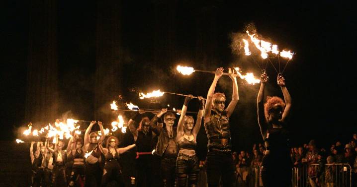 Thousands gather in Edinburgh for Samhuinn Fire Festival as revellers 'welcome winter'