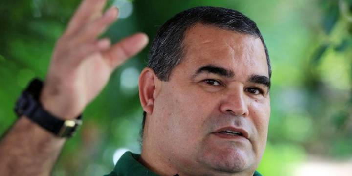 Chilavert pidió que Macri respalde a Verón en la pelea con Chiqui Tapia: “Me extraña su silencio”