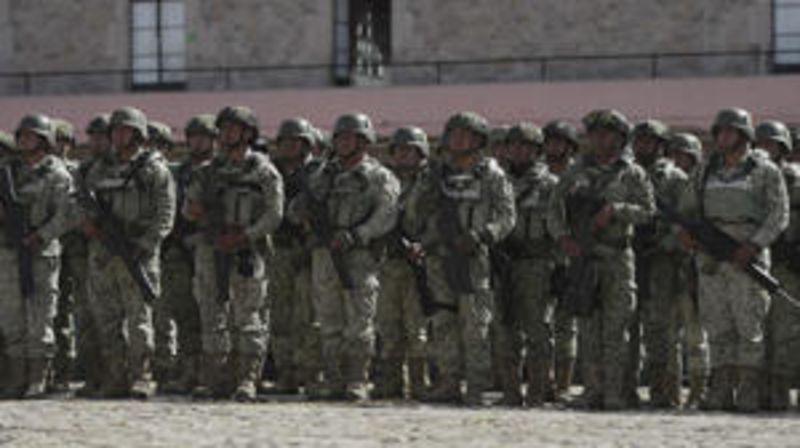 Comienzan a llegar a Michoacán los primeros militares del plan para contener la violencia