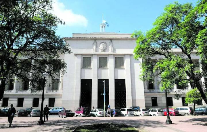 Tardó más de 30 años pero al fin llegó la condena por mala praxis a quienes dejaron ciega a una beba