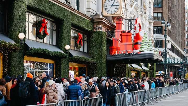 Black Friday Weekend Wrap: Retailers Give a Thumbs