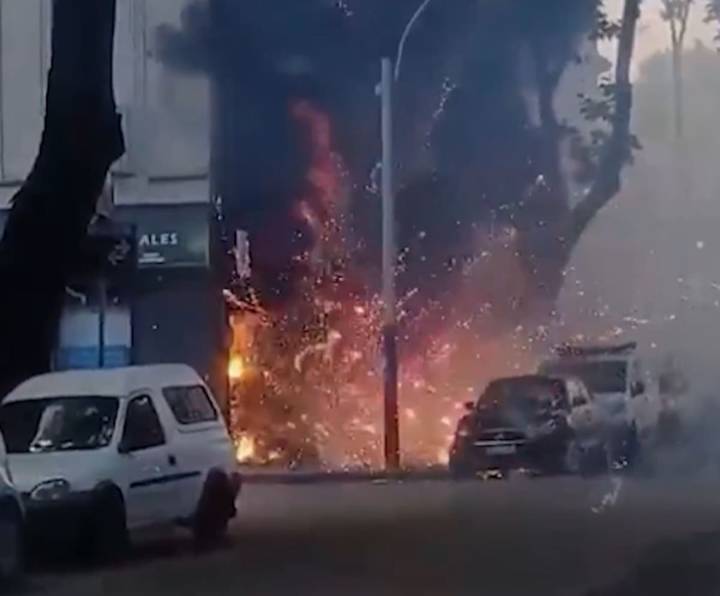 Tensión en Uruguay. Se incendió un local de pirotecnia y tuvieron que evacuar a los vecinos de la zona