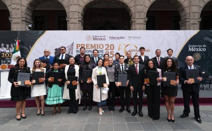 México celebra: Sheinbaum premia a los atletas que dieron gloria al país