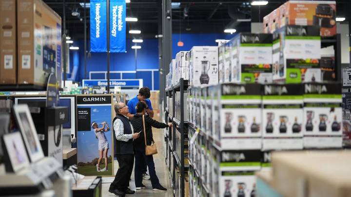 U.S. retail sales rose slightly in September, adding to months of big gains