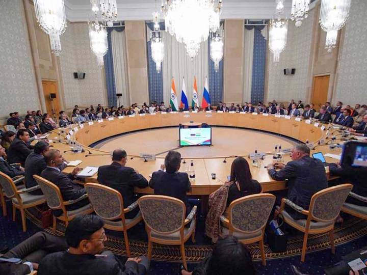 India-Russia trade ties: Commerce Secretary reviews India–EAEU FTA negotiations in Moscow