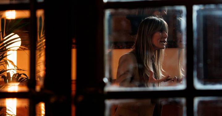 El juez del caso Begoña Gómez imputa a otra alto cargo de Moncloa y descarta citar de nuevo a Sánchez o Bolaños