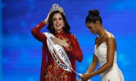 Dueño de Miss Universo niega fraude y anuncia acciones legales contra medios