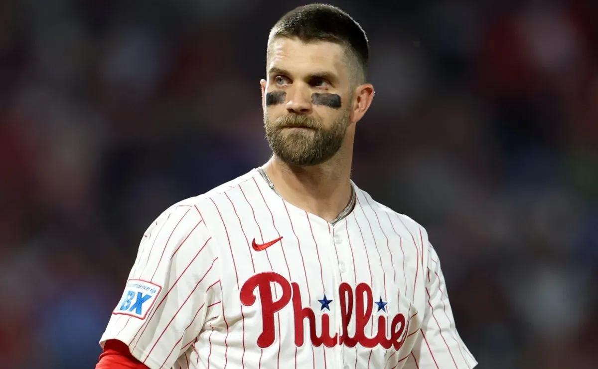 MLB insider hints Bryce Harper could join forces with Blue Jays infielder next season