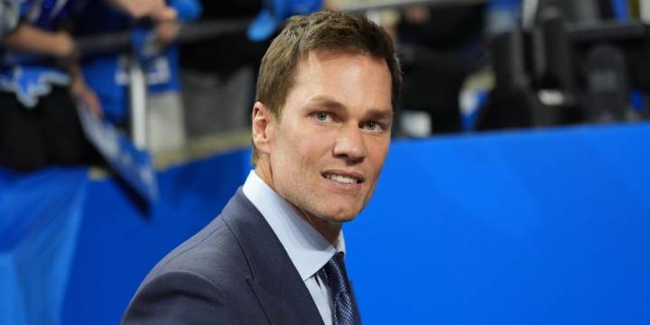 Tom Brady reveals he cloned his dog