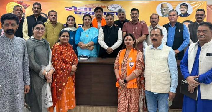 Sat Sharma chairs meeting to review progress under Atma Nirbhar Bharat campaign