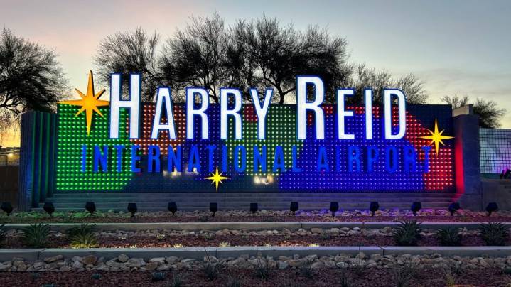 Las Vegas airport offers travel tips ahead of F1, Thanksgiving weekend