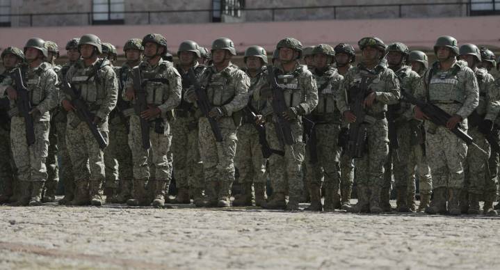 Aseguran explosivos y detienen a siete personas en Michoacán; continúan operativos federales