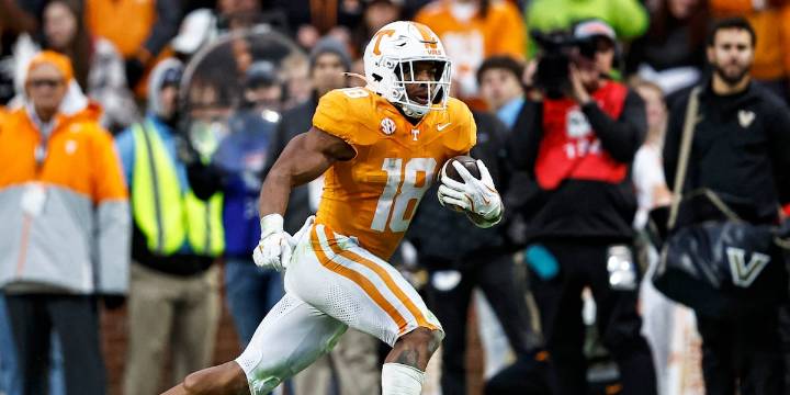 Tennessee falls out of AP Poll after loss to Vanderbilt in regular season finale