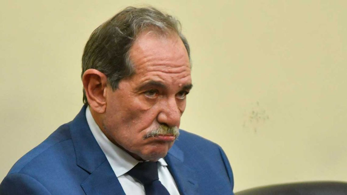 Internaron de urgencia a José Alperovich tras una complicación gastrointestinal