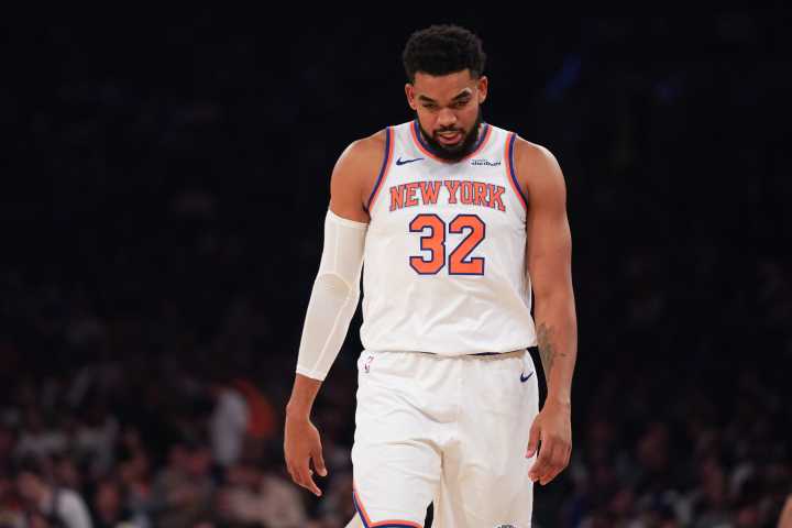 Knicks All-Star center lands on injury report with illness