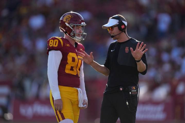 Deadspin | Big Ten will continue to review illegal USC fake punt play