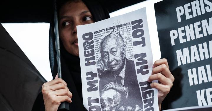 Indonesia says former dictator Suharto is now a national hero