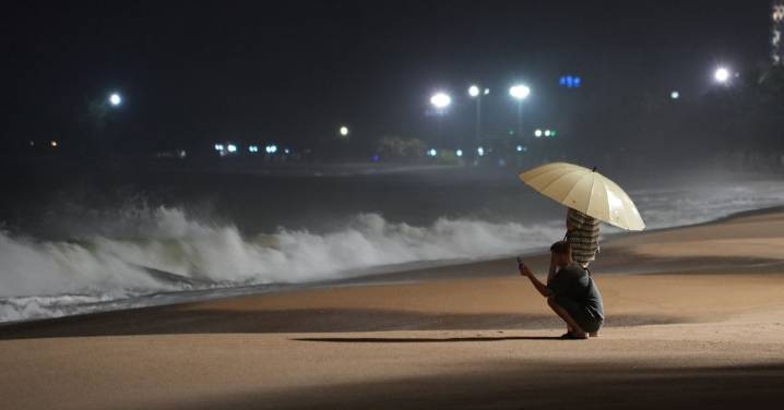 Typhoon Kalmaegi: Typhoon Kalmaegi hammers central Vietnam after battering the Philippines