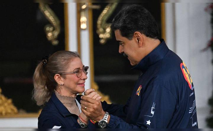 Nicolás Maduro apareció bailando en medio de tensiones con EE.UU.: "Es viernes y me voy rumba"