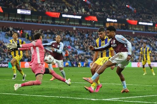 Aston Villa beats Maccabi Tel Aviv 2-0 in Europa League amid protests and arrests