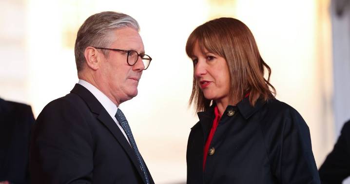 Sir Keir Starmer hints at scrapping two-child benefit cap to tackle child poverty